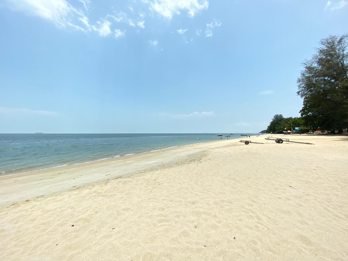 By The Sea @ Luxury Suites, Batu Ferringhi Extérieur photo
